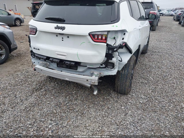 Jeep Compass Latitude