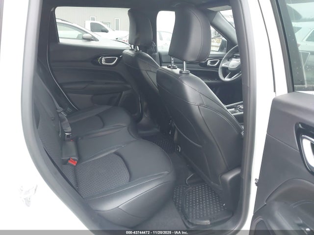 Jeep Compass Latitude