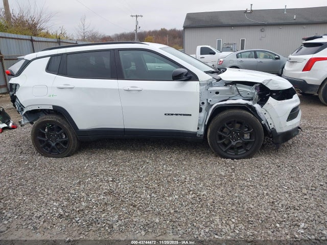 Jeep Compass Latitude