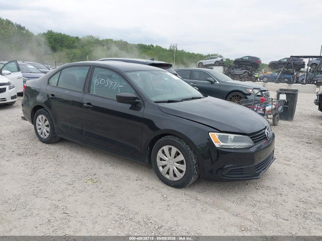 Salvage Volkswagen Jetta Image