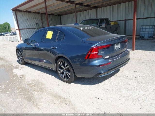 Volvo S60 B5 Core Dark Theme