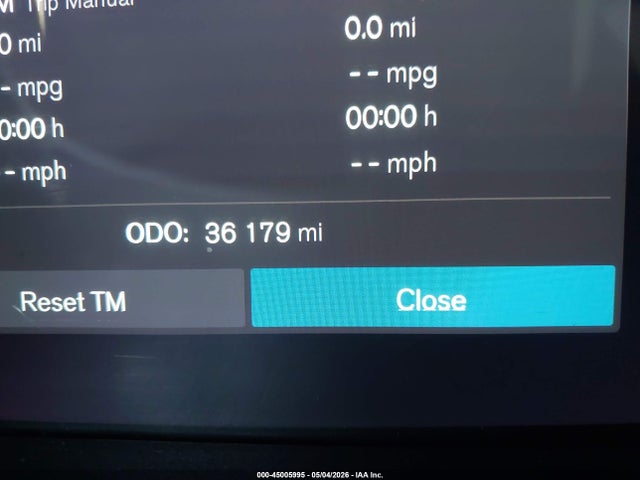 Volvo S60 B5 Core Dark Theme