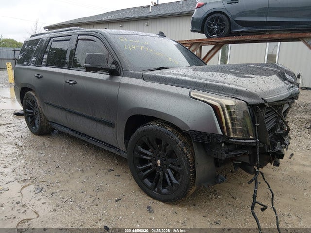 Salvage Cadillac Escalade Image