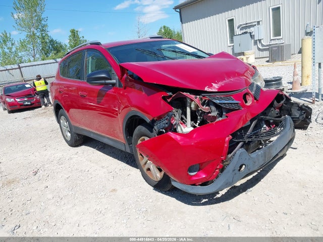 Salvage Toyota RAV4 Image