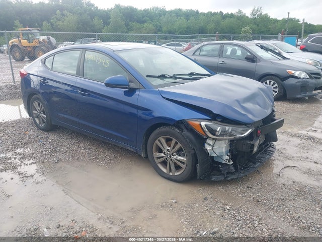 Salvage Hyundai ELANTRA Image