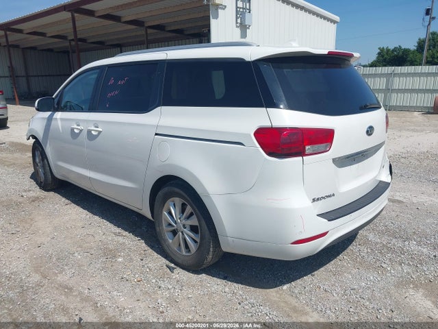 Kia Sedona Lx