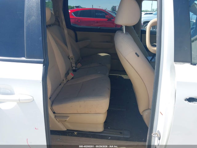 Kia Sedona Lx