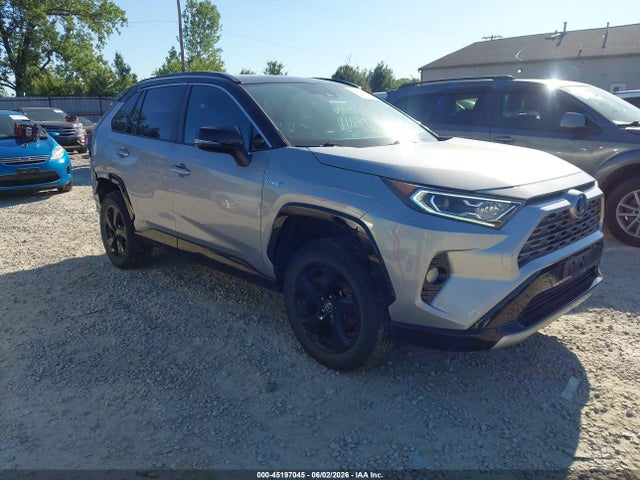 Salvage Toyota RAV4 Image