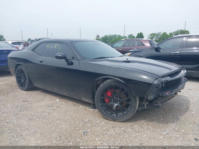 Salvage Dodge Challenger Image