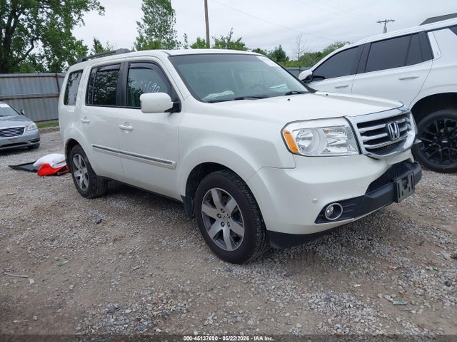 Salvage Honda Pilot Image