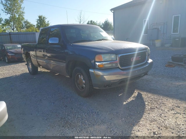 Salvage GMC Sierra 1500 Image