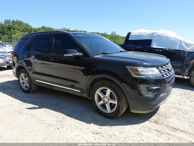 Salvage Ford Explorer Image