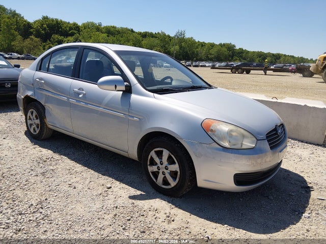 Salvage Hyundai ACCENT Image