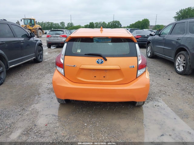 Toyota Prius c Two