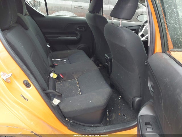 Toyota Prius c Two
