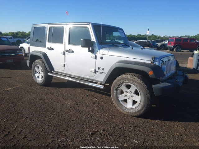 Salvage Jeep Wrangler Image