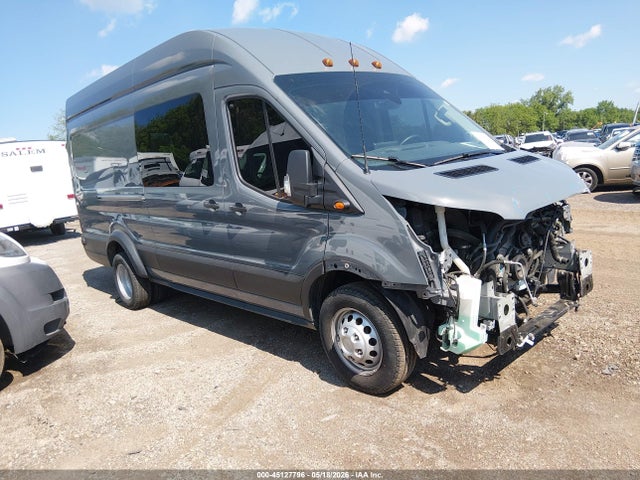 Salvage Ford Transit Image