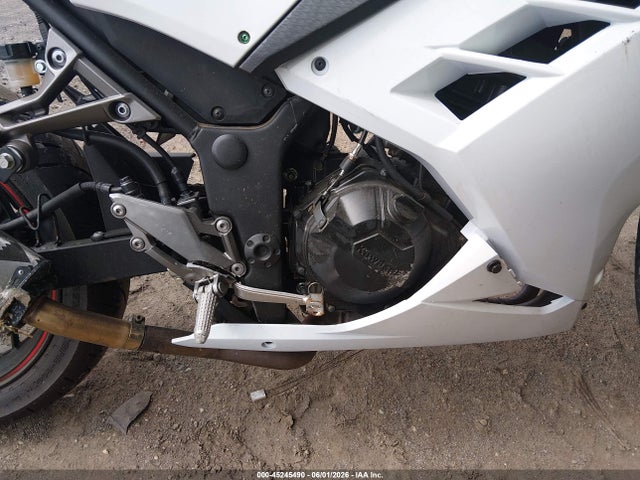 Kawasaki Ex300 A