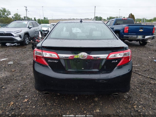 Toyota Camry Xle V6