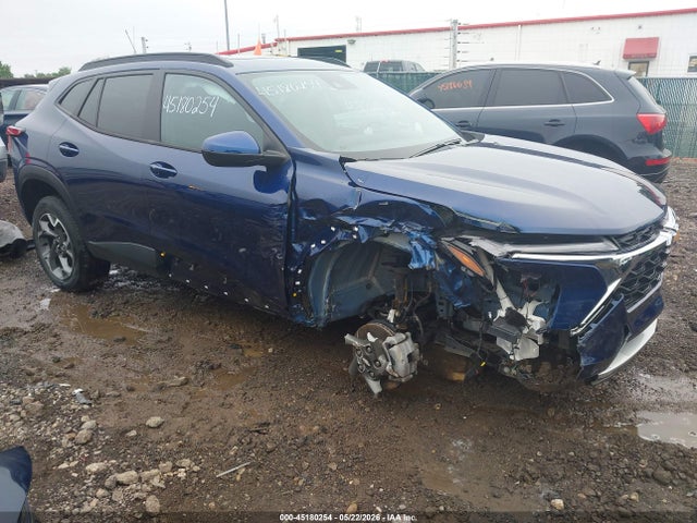 Salvage Chevrolet Trax Image