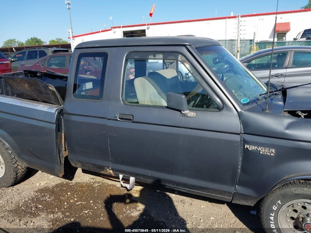 Ford Ranger Super Cab