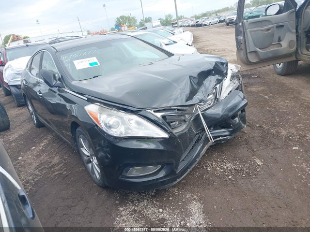 Salvage Hyundai Azera Image