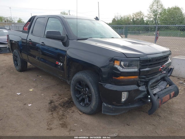 Salvage Chevrolet Silverado 1500 Image