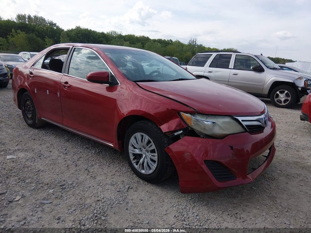 Salvage Toyota Camry Image