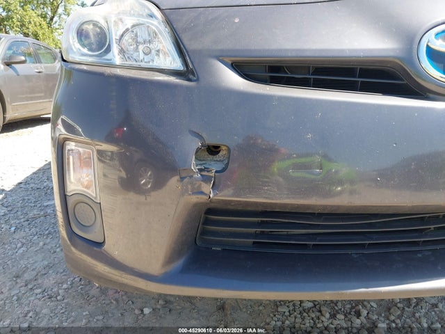 Toyota Prius Iv