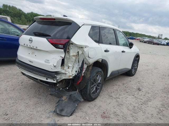 Nissan Rogue S Intelligent Awd