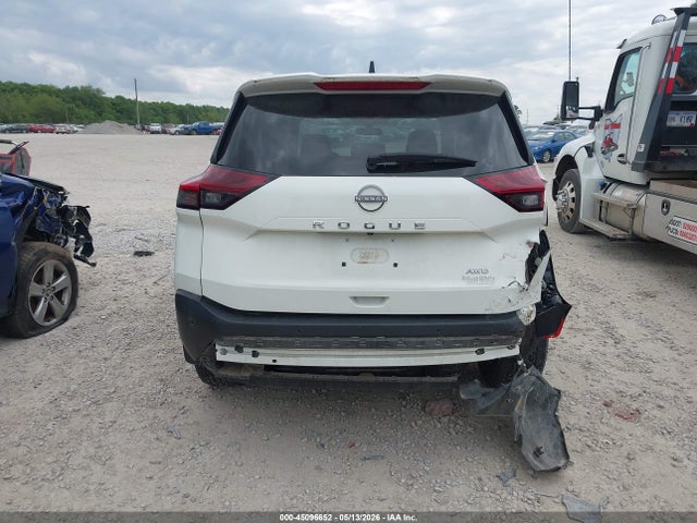 Nissan Rogue S Intelligent Awd