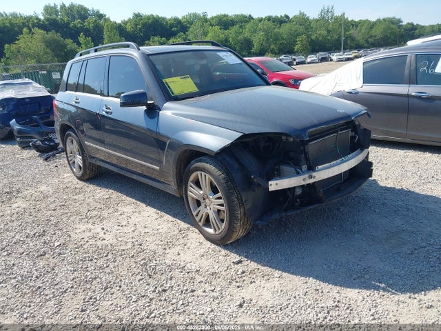 Salvage Mercedes-Benz GLK Image