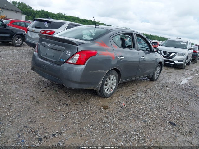 Nissan Versa 1.6 Sv