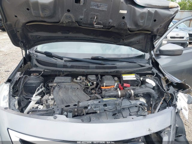 Nissan Versa 1.6 Sv