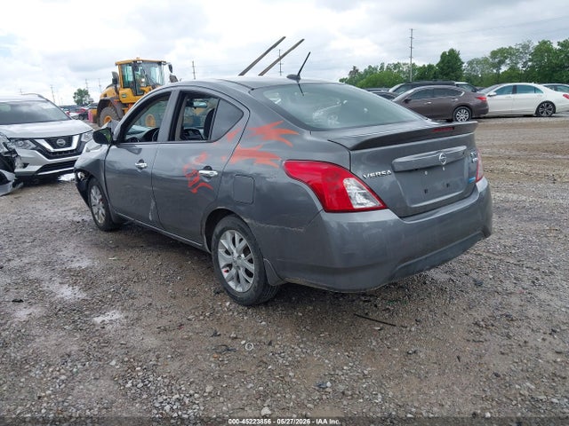 Nissan Versa 1.6 Sv