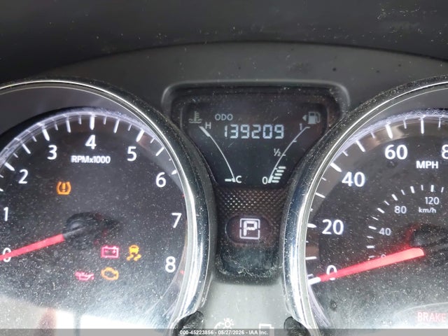 Nissan Versa 1.6 Sv