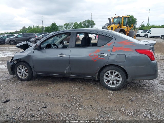 Nissan Versa 1.6 Sv