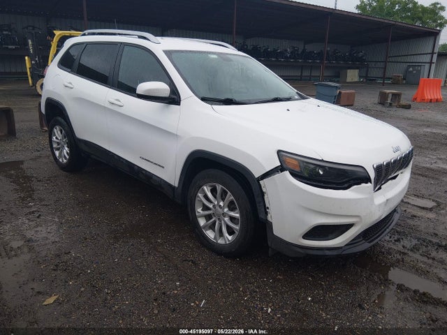 Salvage Jeep Cherokee Image