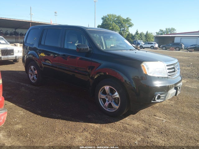 Salvage Honda Pilot Image