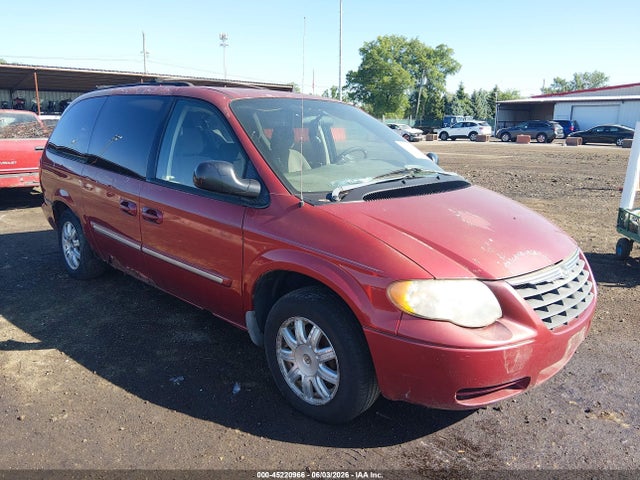 Salvage Chrysler Town & Country Image