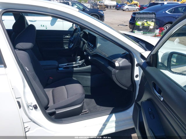 Nissan Altima Sv Intelligent Awd