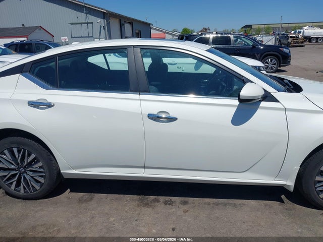 Nissan Altima Sv Intelligent Awd