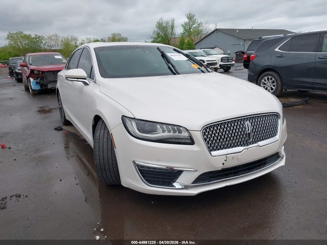 Salvage Lincoln MKZ Image