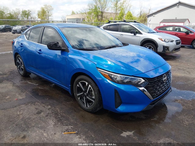 Salvage Nissan Sentra Image