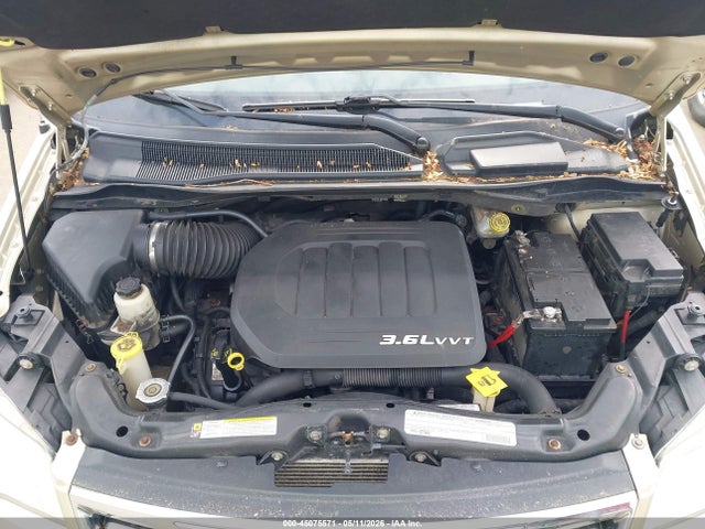 Chrysler Town & Country Touring-l