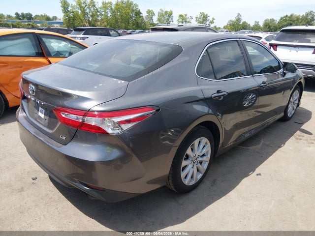Toyota Camry Le