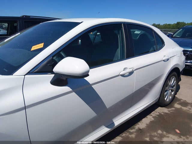 Toyota Camry Le