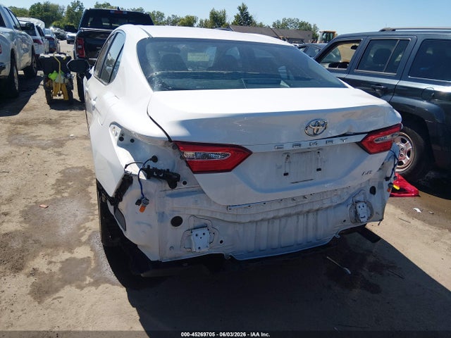 Toyota Camry Le