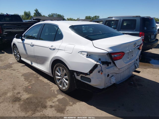 Toyota Camry Le