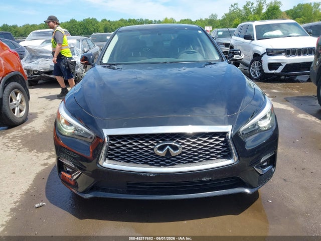 INFINITI Q50 3.0t Luxe